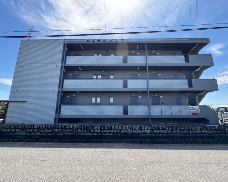 ロイヤルパレス西田 外観